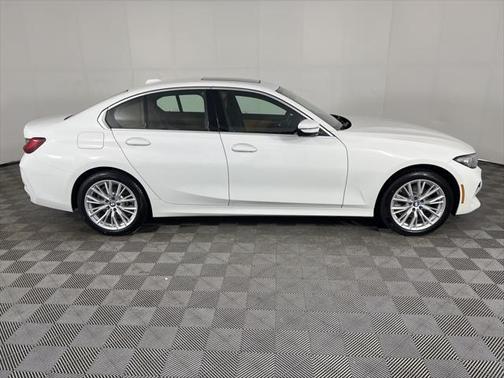 2024 BMW 330 i xDrive