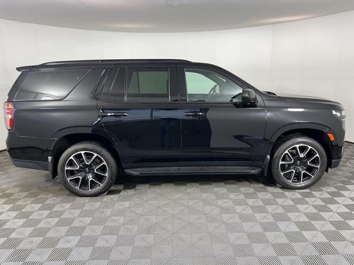 2022 Chevrolet Tahoe 4WD RST