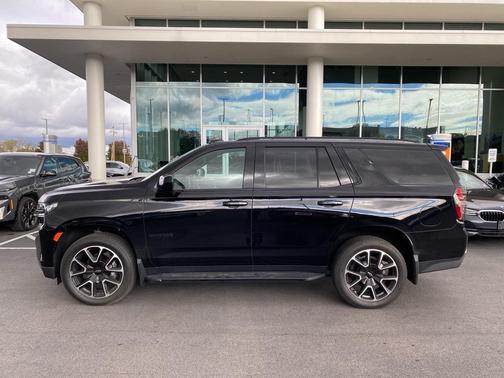 2022 Chevrolet Tahoe 4WD RST