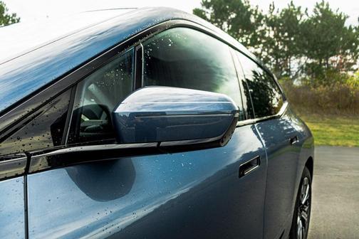 2026 BMW iX xDrive45