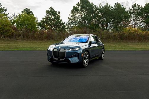 2026 BMW iX xDrive45