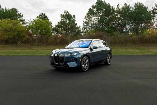 2026 BMW iX xDrive45