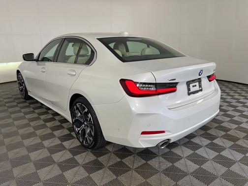 2025 BMW 330 xDrive