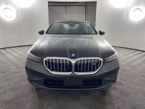 2026 BMW i5 xDrive40
