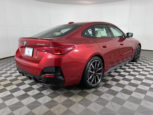 2025 BMW M440 i xDrive