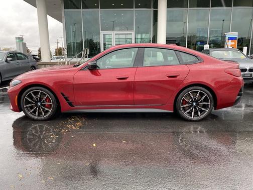 2025 BMW M440 i xDrive