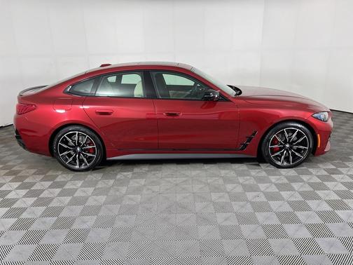 2025 BMW M440 i xDrive