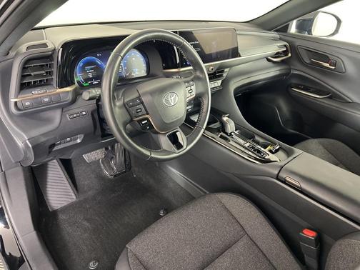 2024 Toyota Crown XLE