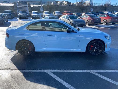 2025 BMW M240 i xDrive