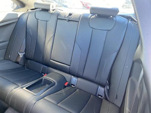 2025 BMW M240 i xDrive