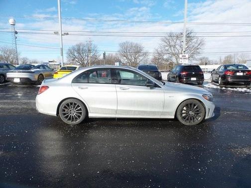 Photo 3 of 16 of 2019 Mercedes-Benz AMG C 43 Base 4MATIC