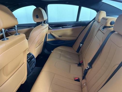 2023 BMW 540 i xDrive