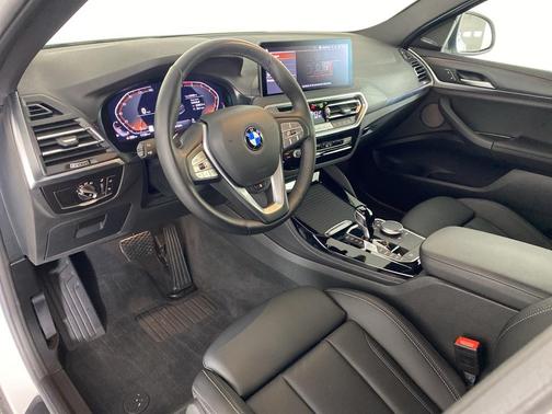 2023 BMW X4 xDrive30i