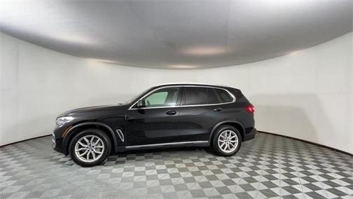 Photo 5 of 26 of 2020 BMW X5 xDrive40i