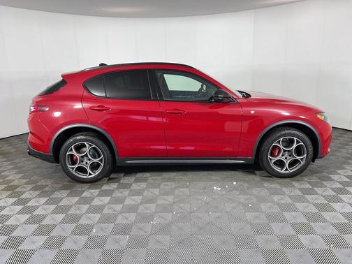 2024 Alfa Romeo Stelvio Ti
