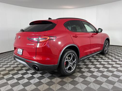 2024 Alfa Romeo Stelvio Ti