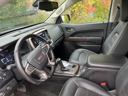 2017 GMC Canyon Denali