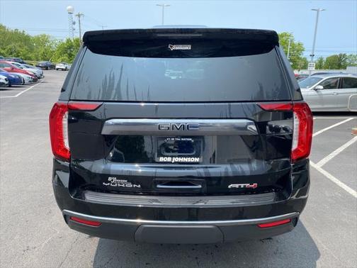 2023 GMC Yukon XL 4WD AT4