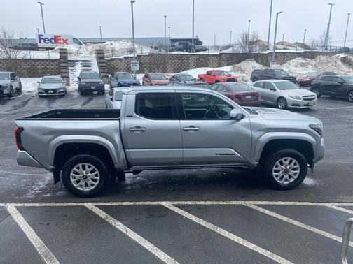 2024 Toyota Tacoma SR5