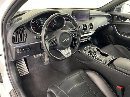 2022 Kia Stinger GT2