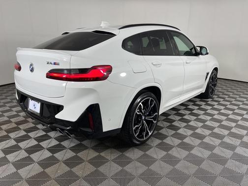 2025 BMW X4 M AWD