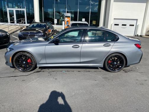 2023 BMW 330 xDrive