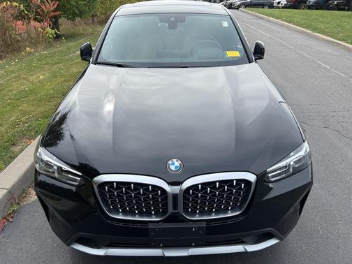 2024 BMW X4 xDrive30i