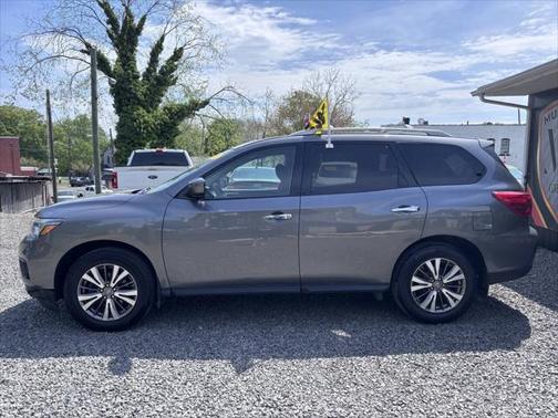 2019 Nissan Pathfinder S