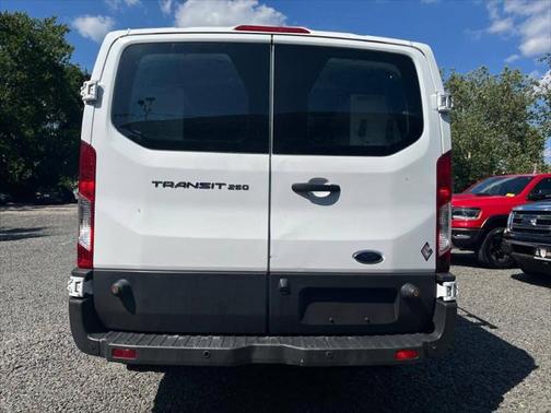 2016 Ford Transit-250 Base