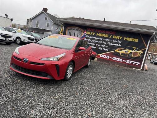 2022 Toyota Prius LE