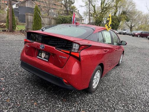 2022 Toyota Prius LE