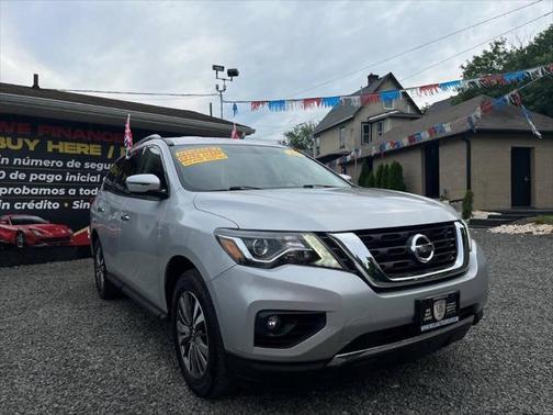 2019 Nissan Pathfinder SV