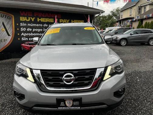 2019 Nissan Pathfinder SV