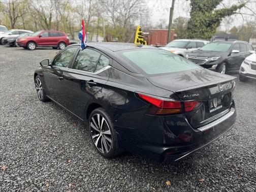2022 Nissan Altima SR Intelligent AWD