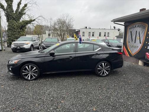 2022 Nissan Altima SR Intelligent AWD