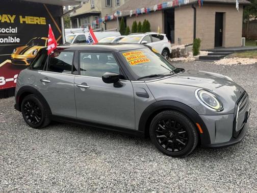2022 MINI Hardtop Cooper