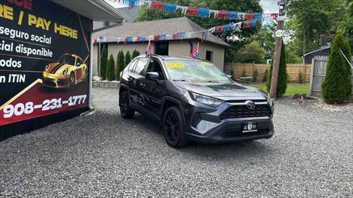 2020 Toyota RAV4 LE