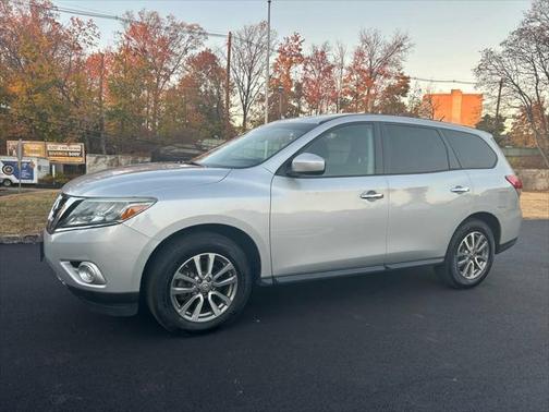 2013 Nissan Pathfinder S