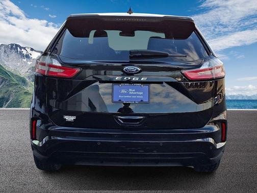2022 Ford Edge ST Line