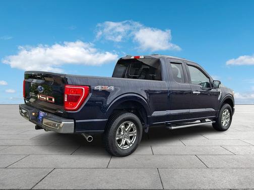 Antimatter Blue Metallic 2023 Ford F-150 XLT