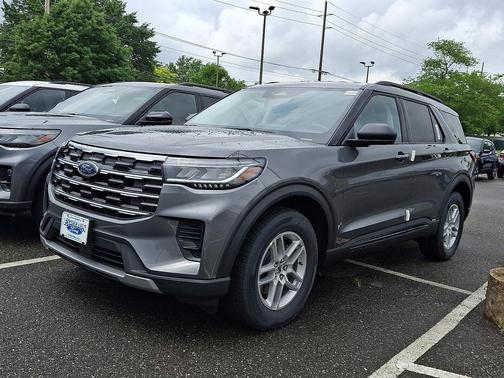 Carbonized Gray Metallic 2026 Ford Explorer Active