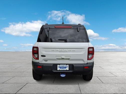 Oxford White 2025 Ford Bronco Sport Badlands
