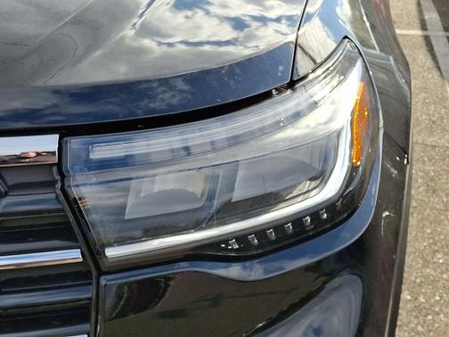 Agate Black Metallic 2026 Ford Explorer Active