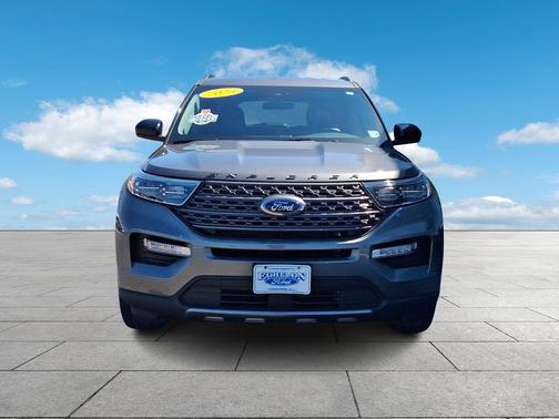 Carbonized Gray Metallic 2023 Ford Explorer XLT