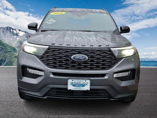 2022 Ford Explorer ST-Line
