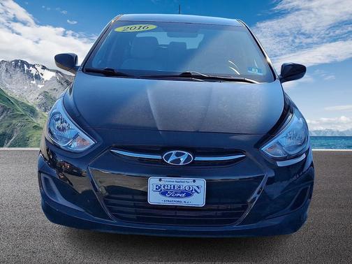2016 Hyundai Accent SE