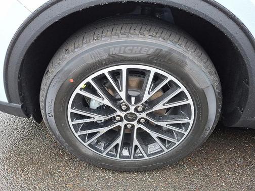 2026 Ford Escape Base