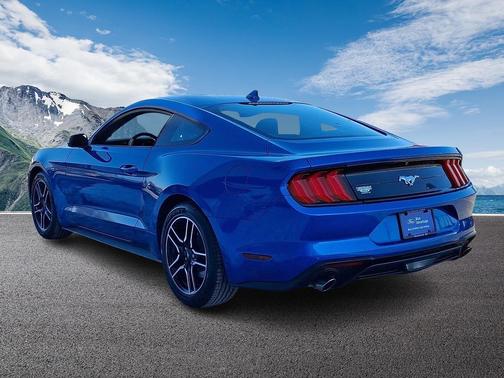 2021 Ford Mustang EcoBoost