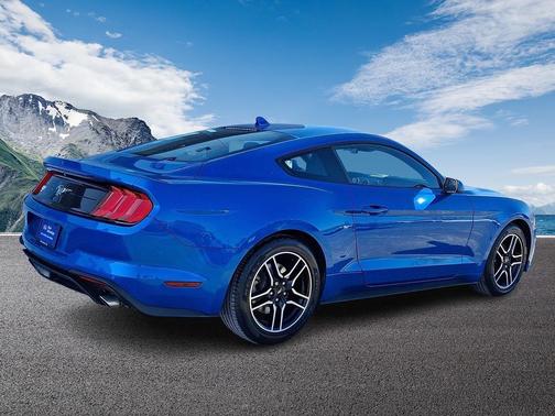 2021 Ford Mustang EcoBoost