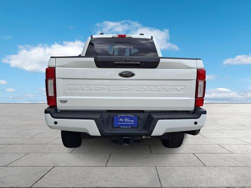 Star White Metallic Tri-Coat 2022 Ford F-250 Lariat
